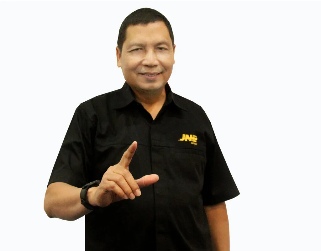 J&T Express Kokoh di Puncak, Pertarungan Raja Logistik Memanas