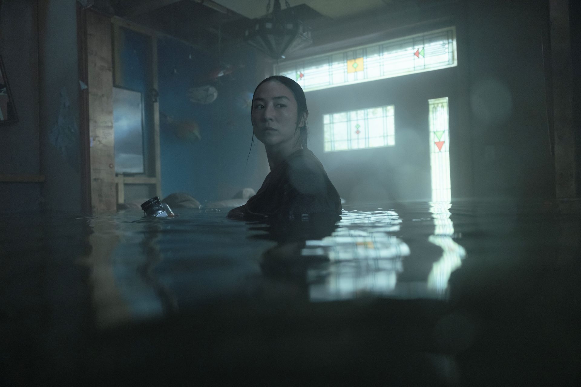 Ending The Last House: Makhluk Purba, ‘Hello’, dan Masa Depan Manusia