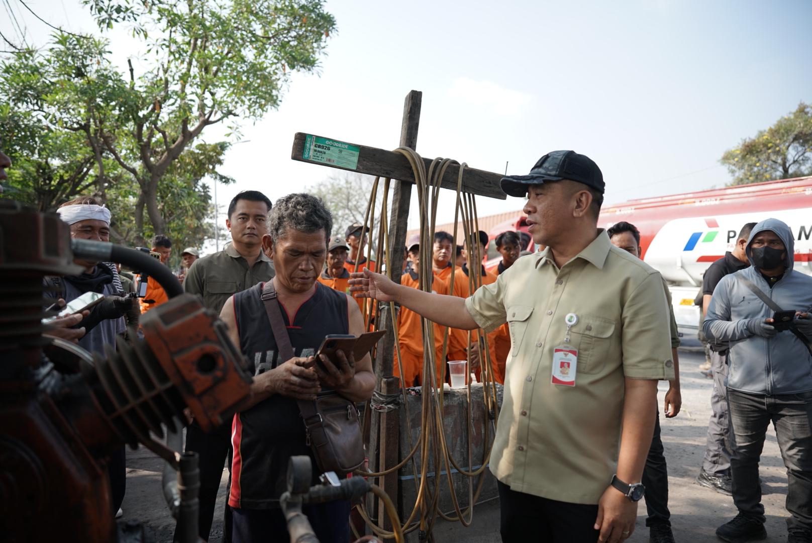 Bangunan Liar Dibongkar di Akses Tol Karawang: Menata Lalu Lintas dan Ketaatan Tata Ruang
