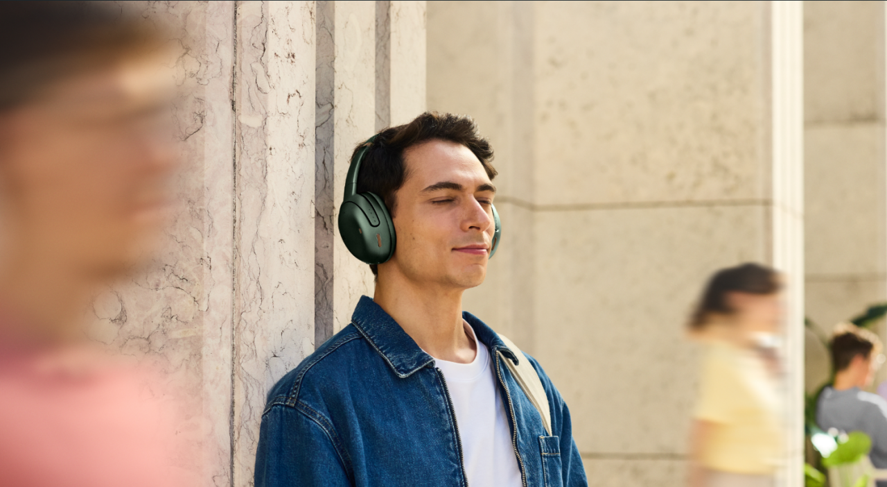 JBL Tour ONE M3 dan Tour PRO 3: Kurva Harman untuk Suara Lebih Natural