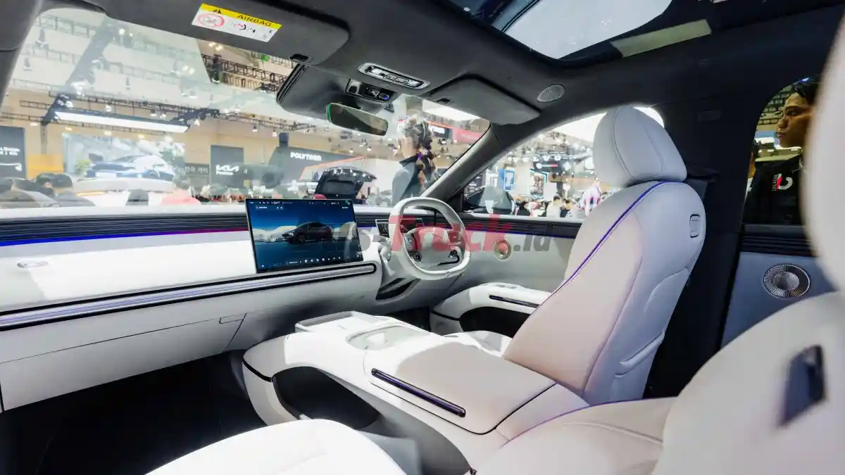 XPENG L03: Mobil Listrik AI Turing yang Mengincar Pasar Premium