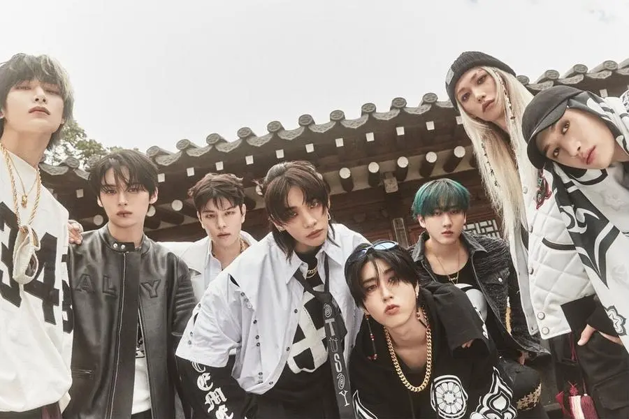 Stray Kids ‘This & That’: 1,8 Juta Kopi Sehari dan Sinyal Dominasi Baru K-pop