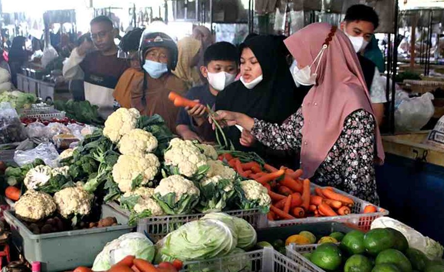 Pertumbuhan Tinggi, Kantong Tipis: Mengapa Distribusi Pendapatan Lebih Mendesak