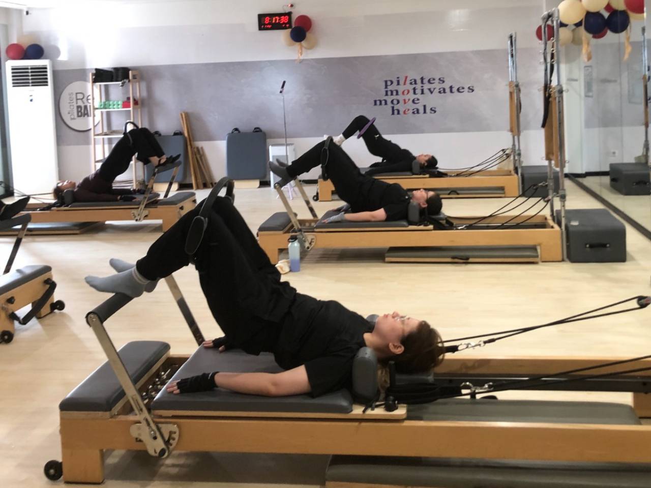 Gen Z Mengganti Klub Malam dengan Studio Fitness dan Olahraga Komunitas