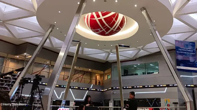Pasar Modal Raih Tonggak 30 Juta Investor: Berkah atau Tantangan Baru?
