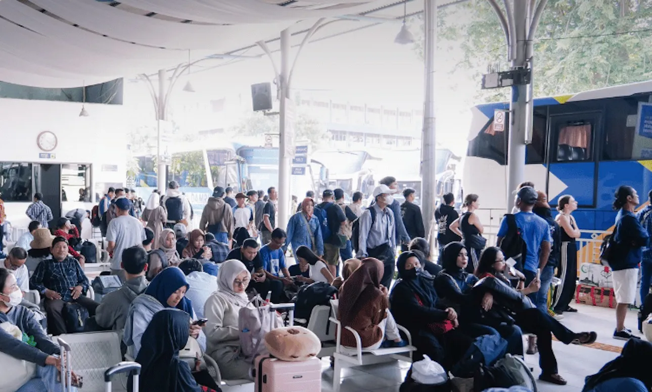 Diskon Bus 45% untuk yang Lahir Bulan Agustus