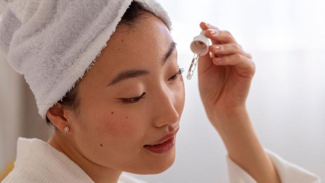 Panduan Lengkap Serum Retinol untuk Kulit Usia 40-an