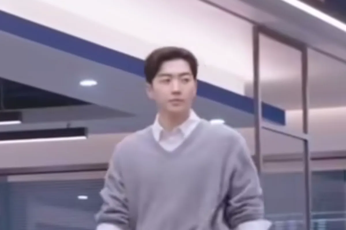 My Bias, My Boss Episode 3-4: Segitiga Cinta Kantor Memanas