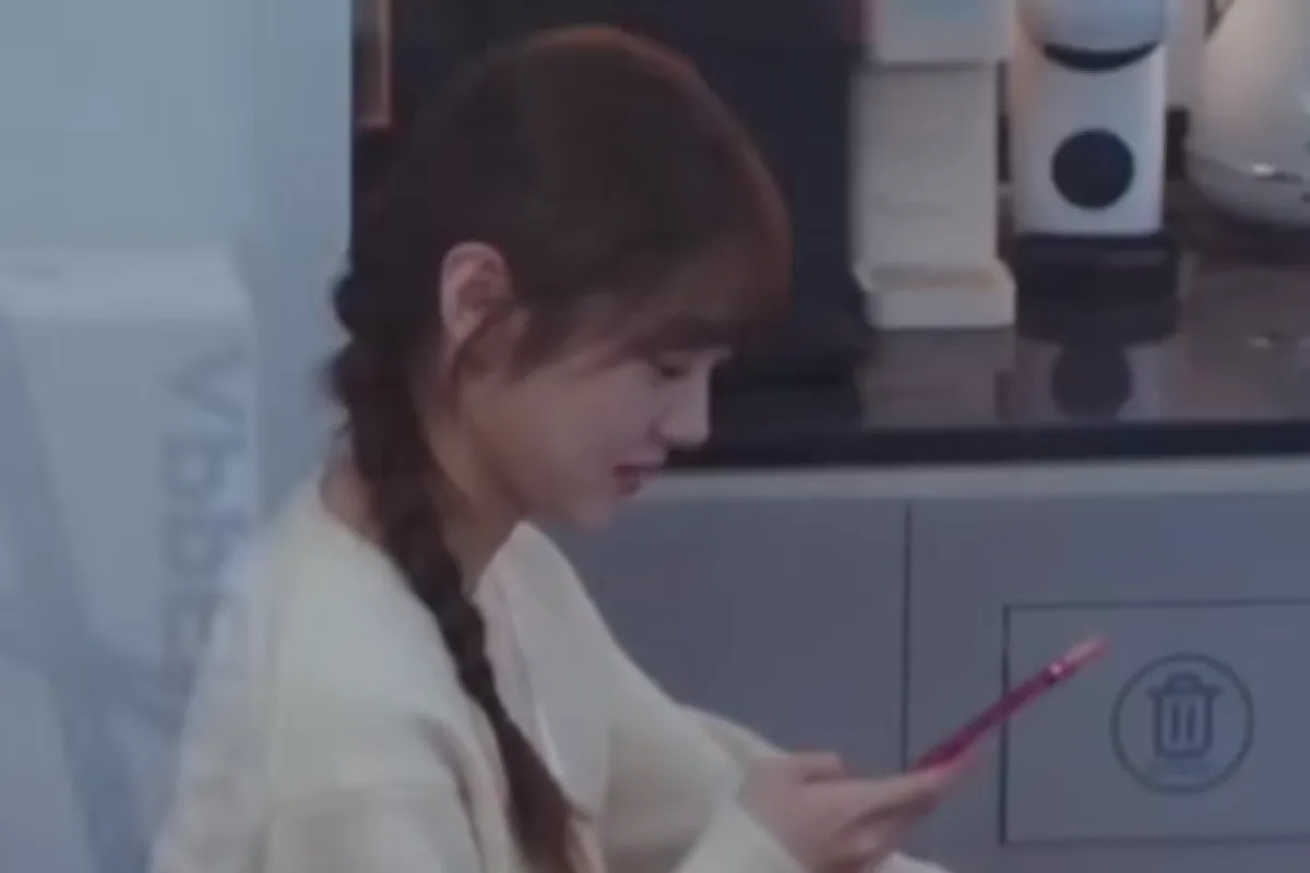 My Bias, My Boss Episode 3-4: Cinta Segitiga Kantor Makin Berbahaya