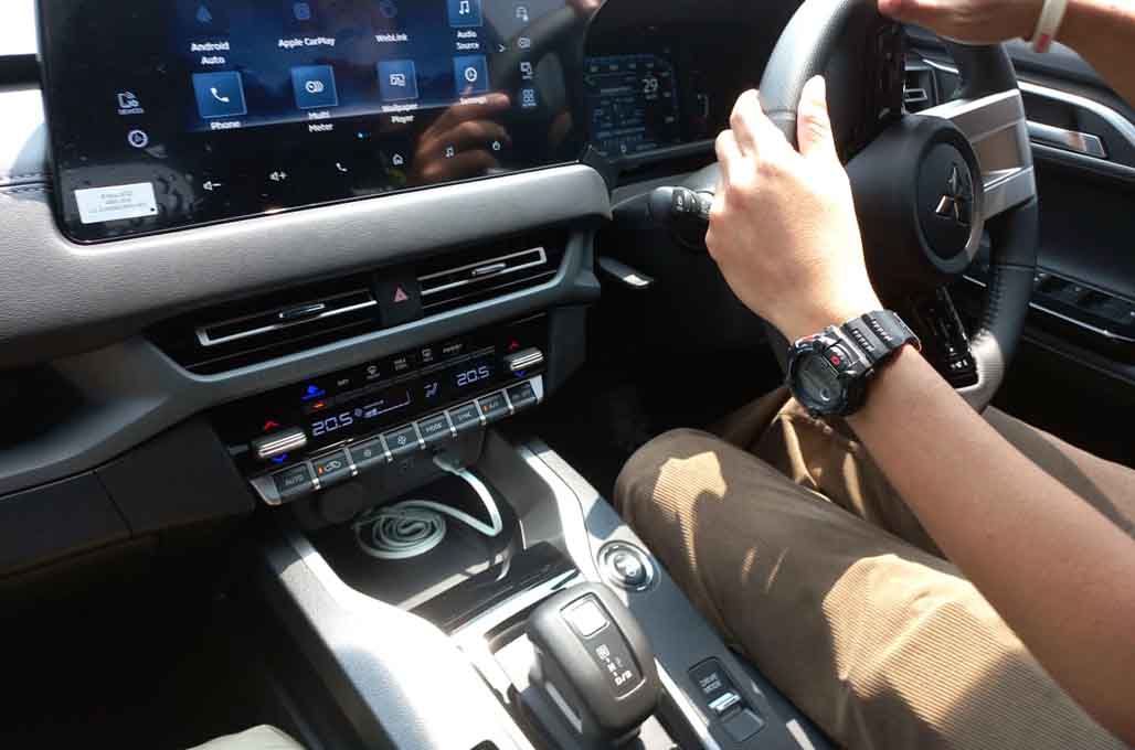 Mitsubishi Xforce HEV: Hybrid SUV Nyaman untuk Warga Kota