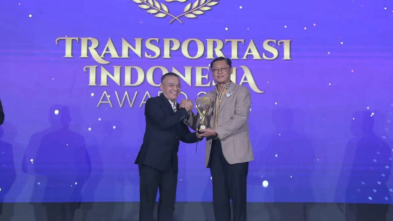 LRT Jabodebek, Sinar Jaya, dan Trans Batam Raih Penghargaan Transportasi Terbaik