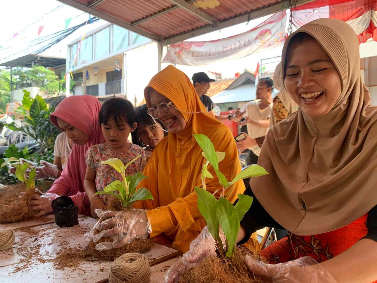 Program KKN Kerajinan Daur Ulang: Sampah Jadi Seni untuk Anak