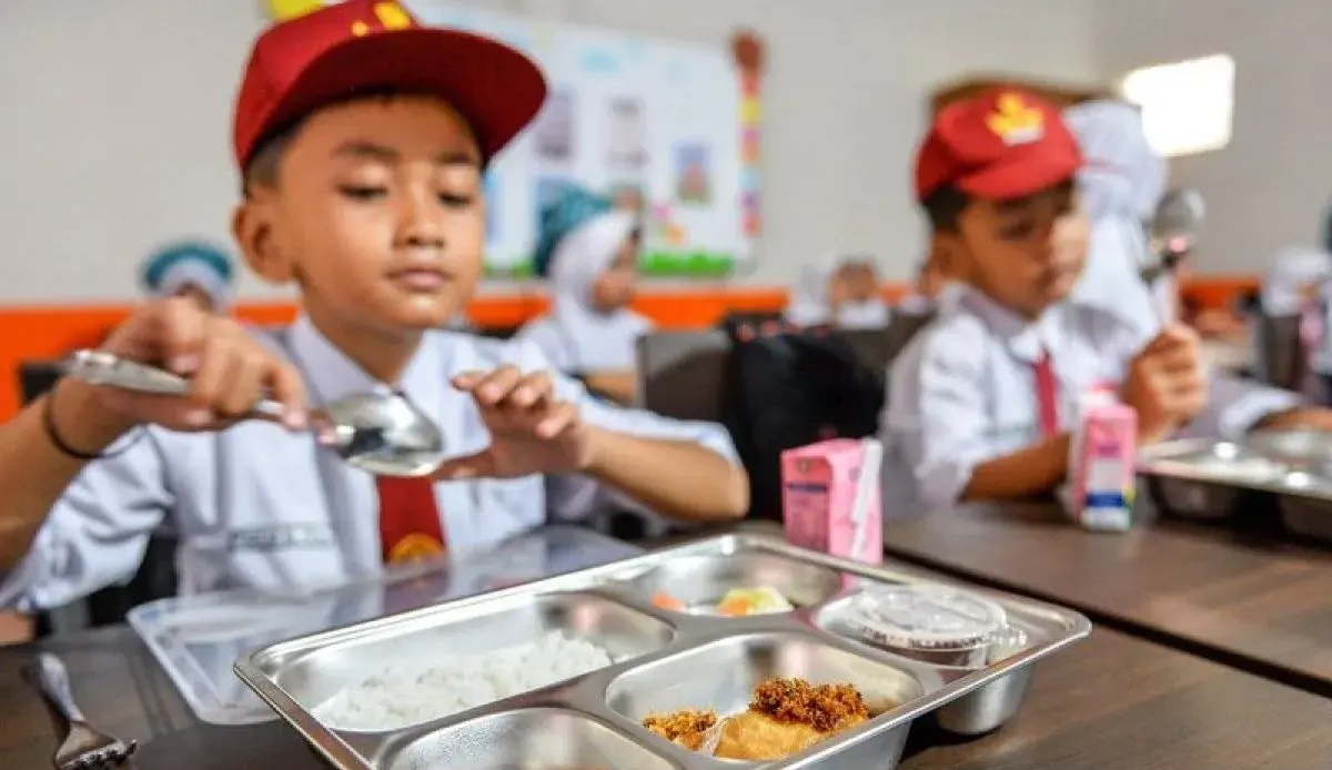 Keracunan Massal Program Makan Bergizi Gratis dan Tanggung Jawab Keamanan Pangan Sekolah