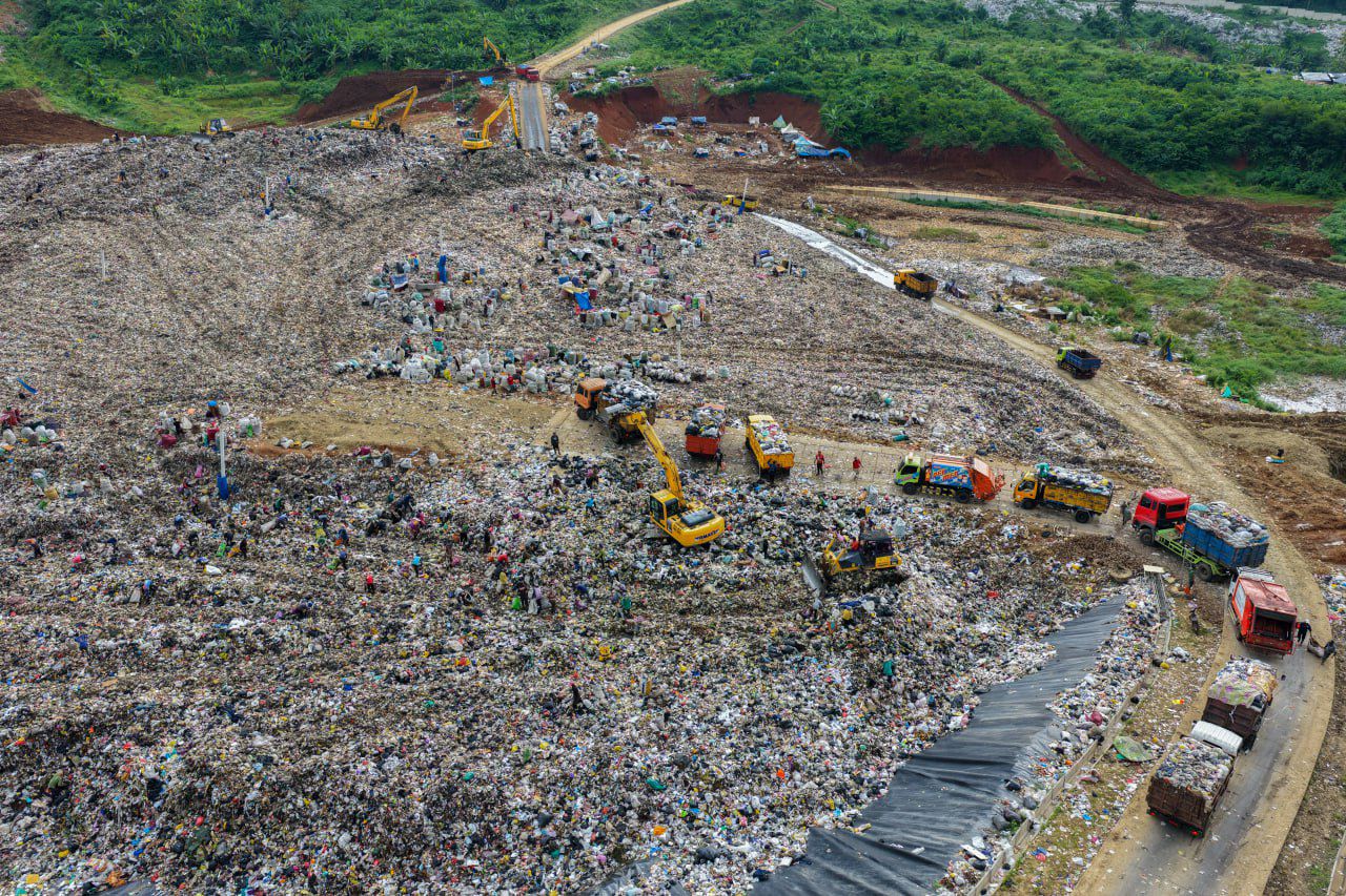Pembangkit Listrik Sampah: Dari Masalah Kota Menjadi Aset Energi Daerah