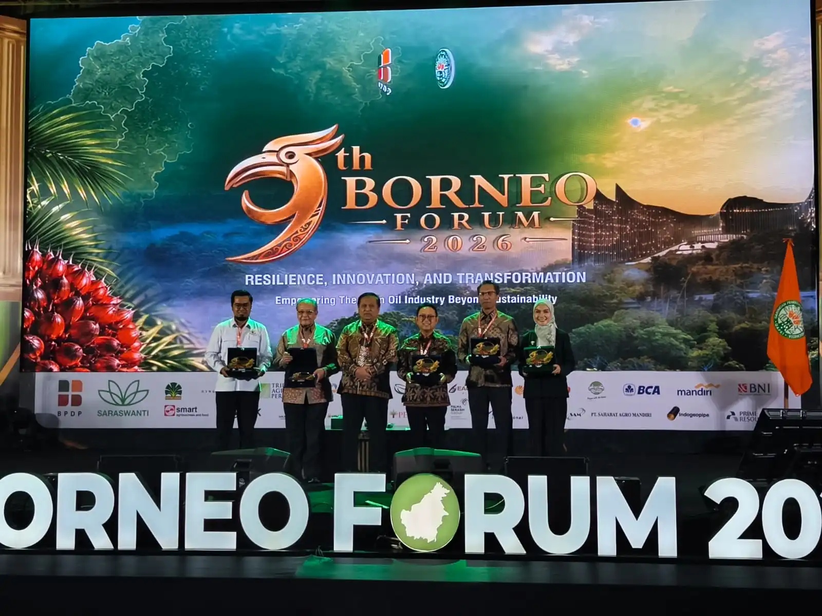 Industri Sawit Berkelanjutan dan Produktivitas Pekebun sebagai Motor Ekonomi