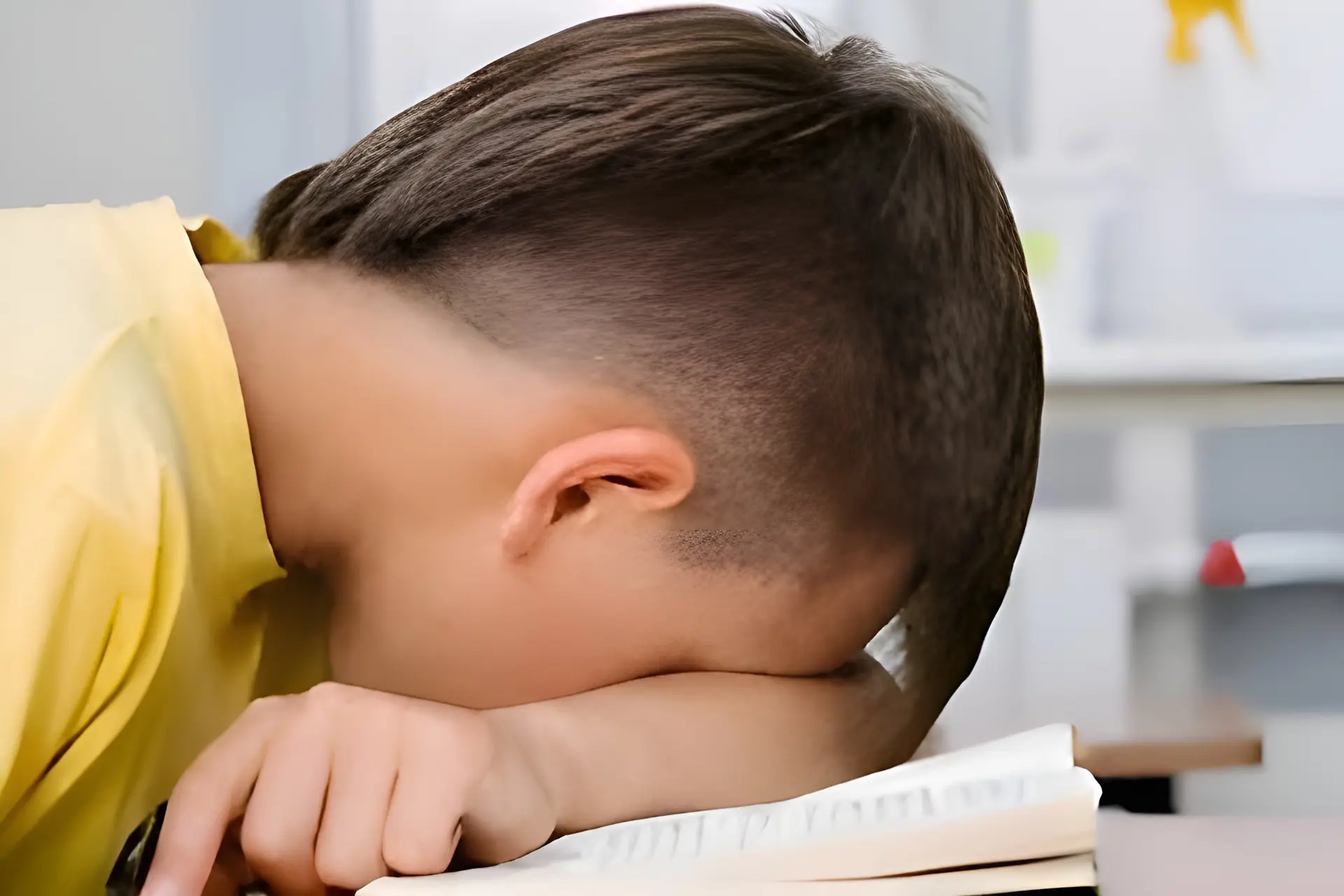 9 Tanda Kesulitan Belajar Anak yang Sering Terlewatkan Orang Tua