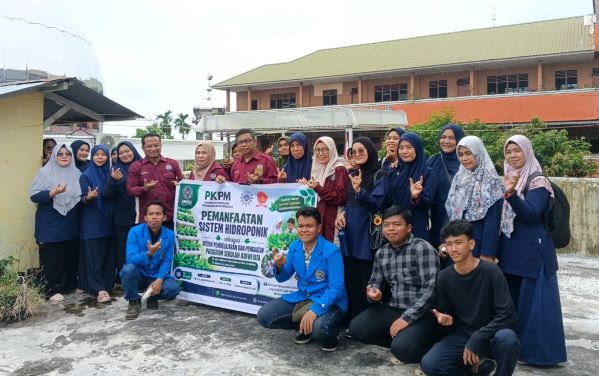 Dari Hidroponik hingga Celengan Daur Ulang: Pembelajaran Lingkungan yang Mengajarkan Keterampilan Hidup