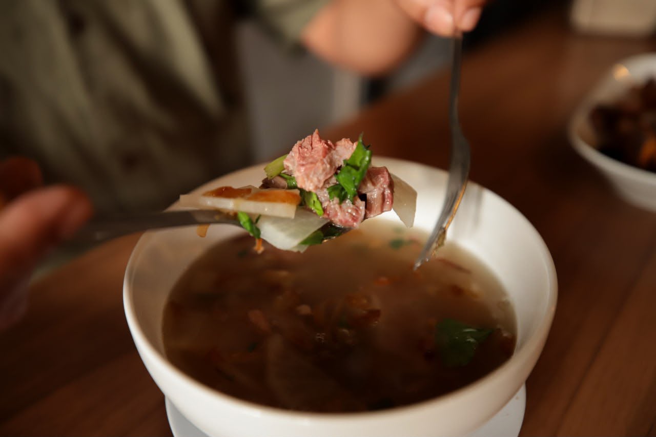 Soto Bandung Lejen dan Soto Kudus: Resep Turun-Temurun yang Menolak Punah
