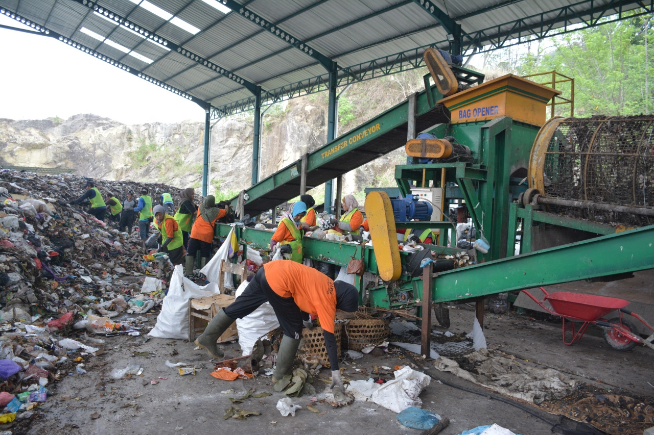 Pembangkit Listrik Sampah Mengubah Peta Energi dan Limbah Kota