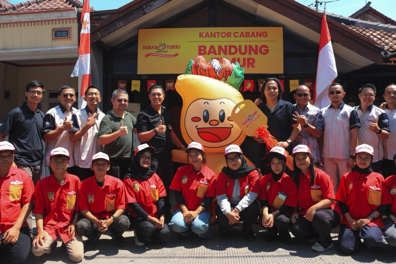 Dari Gerobak ke Jaringan Franchise: Strategi Street Food Menaklukkan Kota