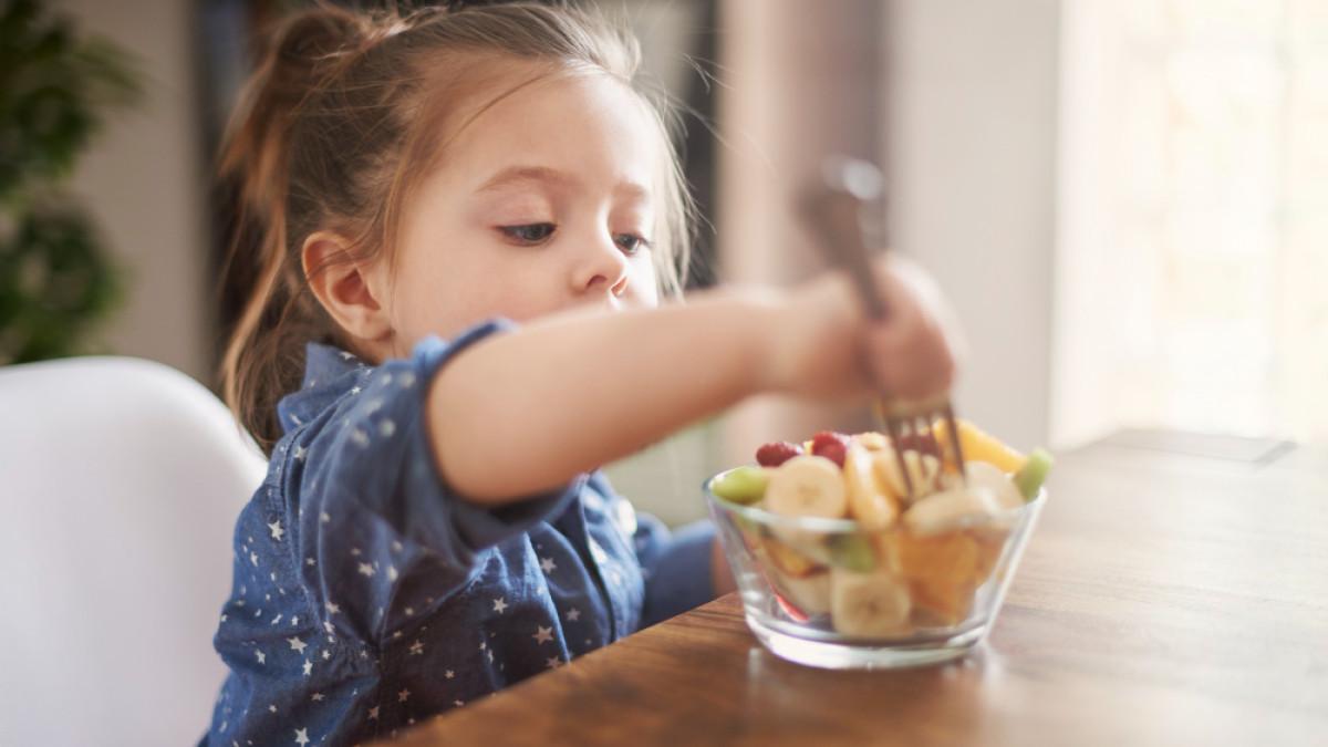 8 Nutrisi Kunci untuk Pertumbuhan dan Perkembangan Anak Optimal