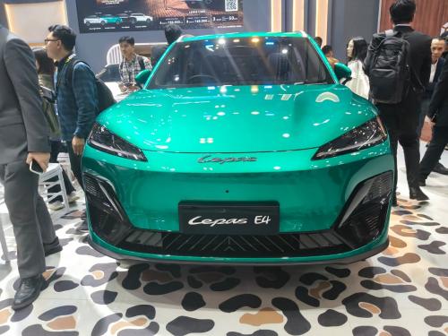 Lepas E4 EV: SUV Listrik Rp300 Jutaan yang Serius Soal Keselamatan