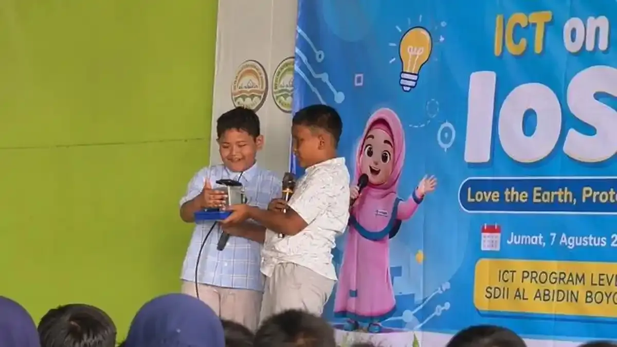Dari Blok Kode ke Panggung: Coding Jadi Latihan Public Speaking Anak SD