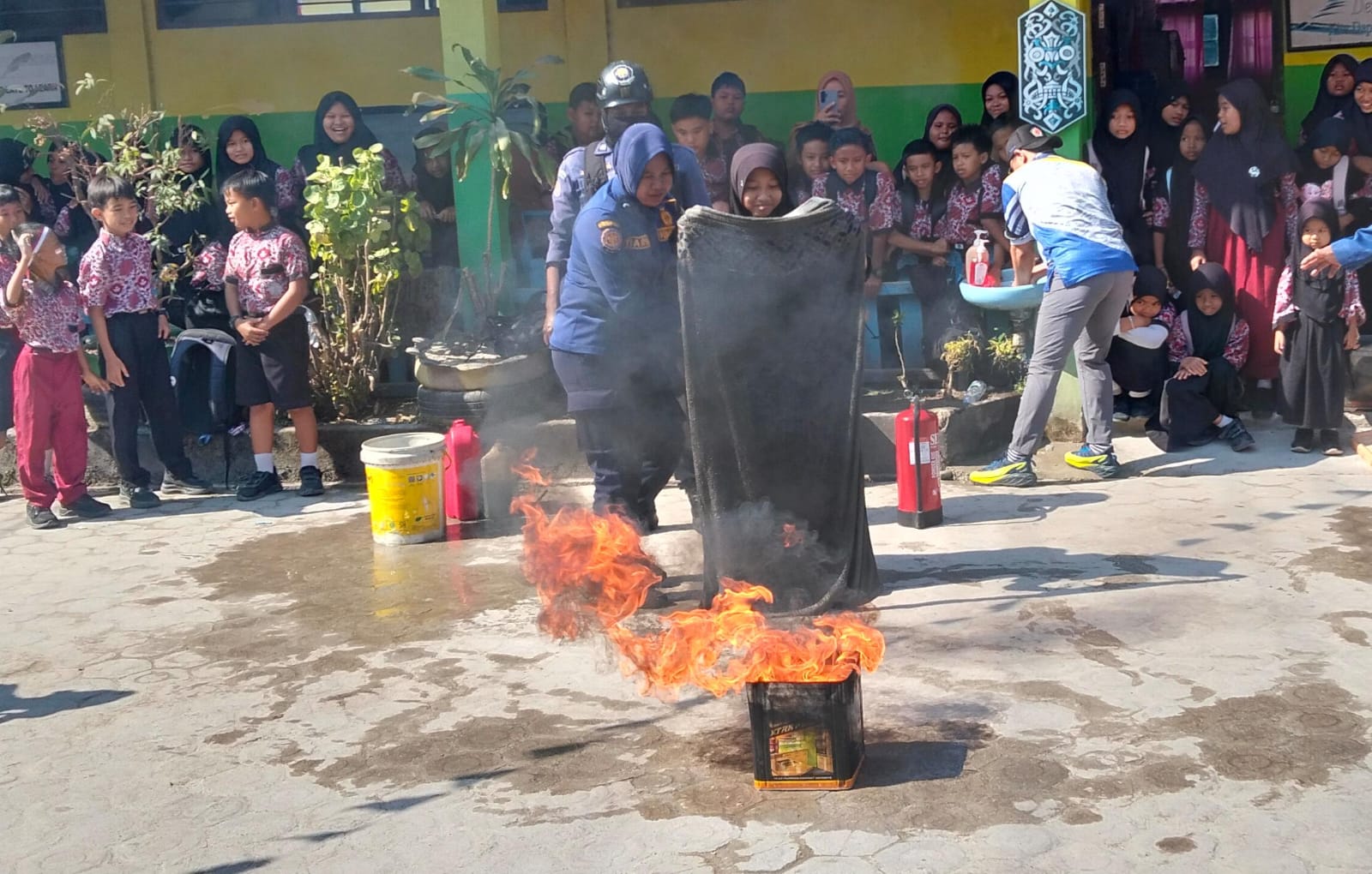 Ketika Sekolah Mengubah Bencana Menjadi Pelajaran Empati