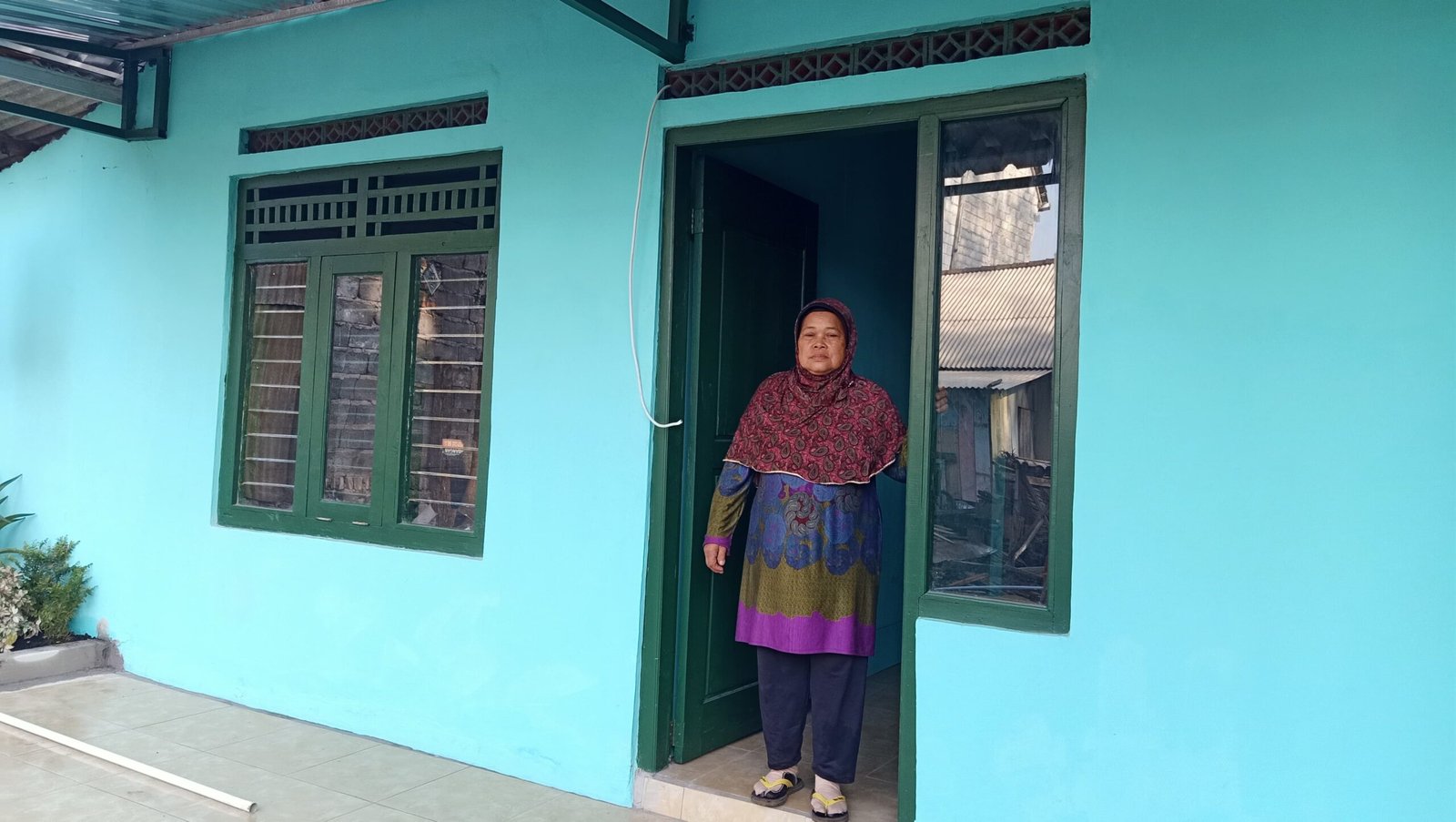 Gotong Royong Menyelamatkan Rumah Lapuk, Mengubah Nasib Warga
