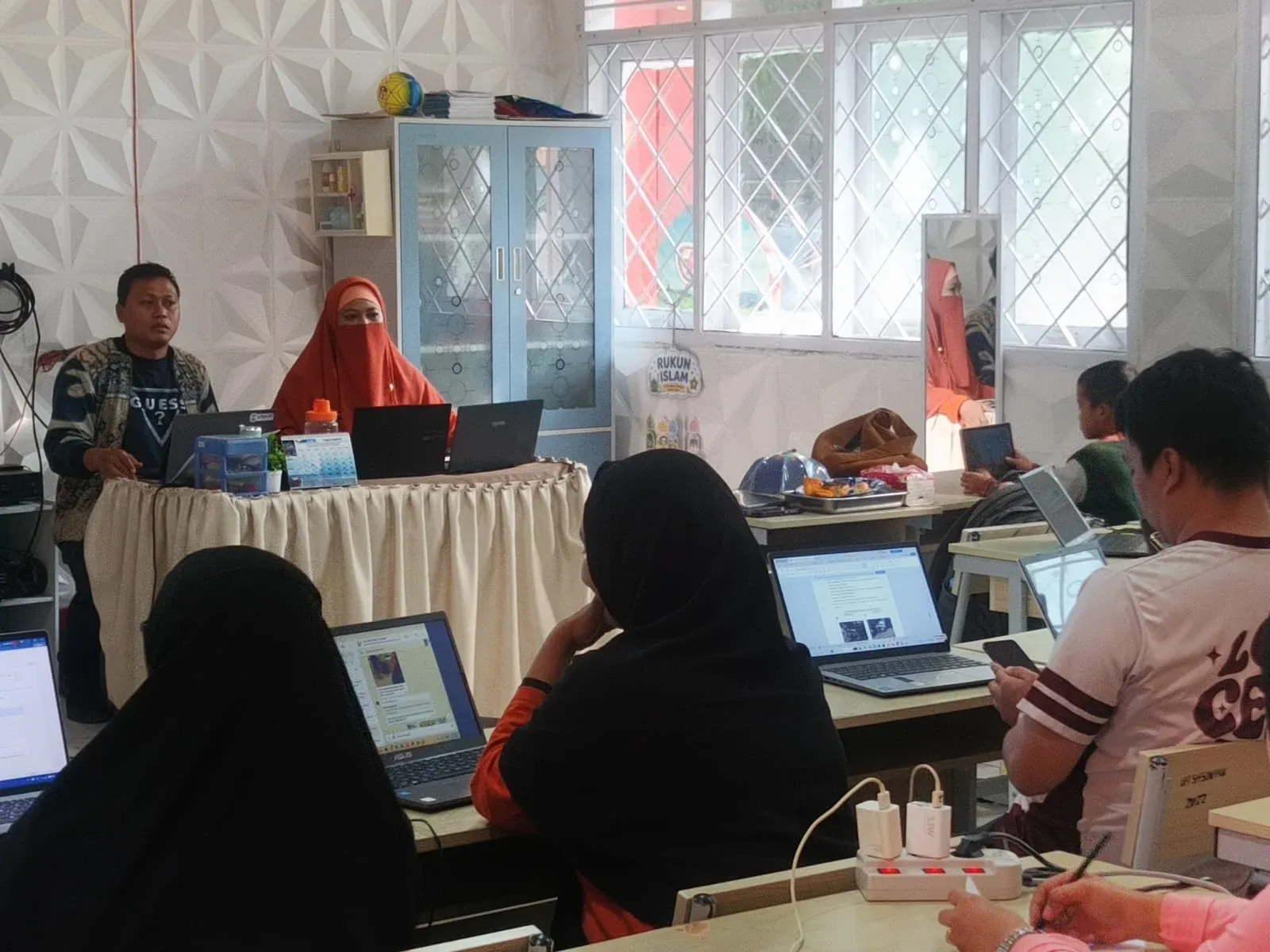 Program Edukasi Gizi di Sekolah: Investasi Kebiasaan Makan Sehat Anak