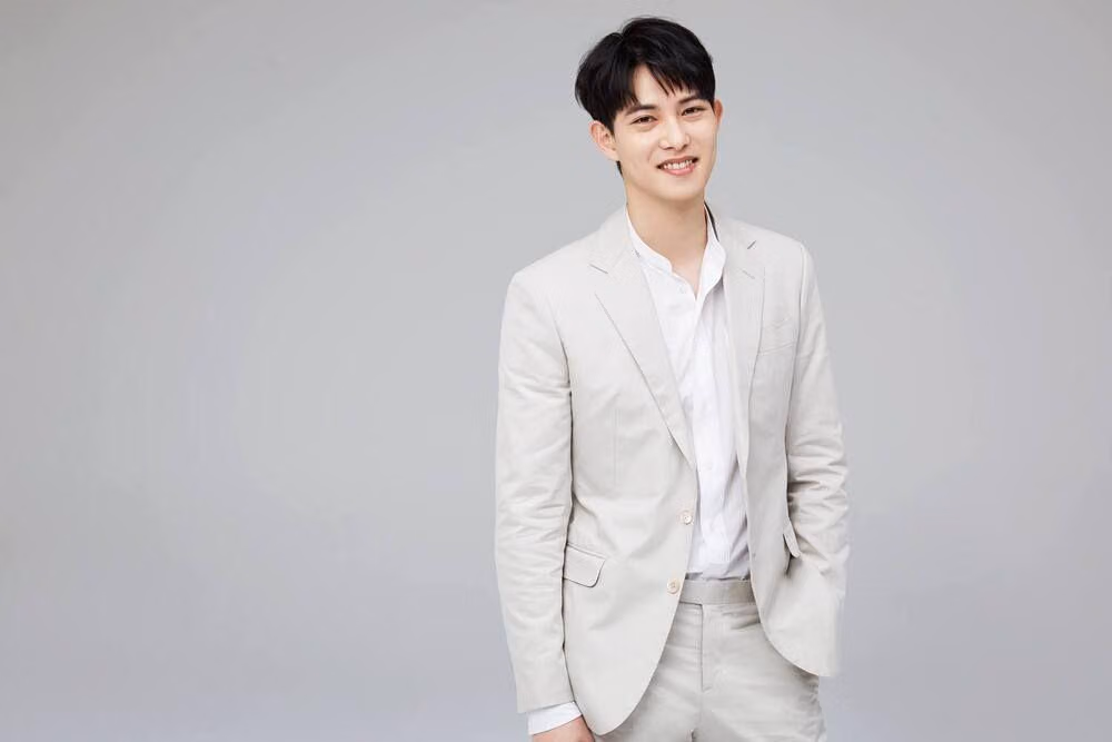 Mantan Idol K-Pop Lee Jong Hyun Buka Babak Baru di Industri Kecantikan