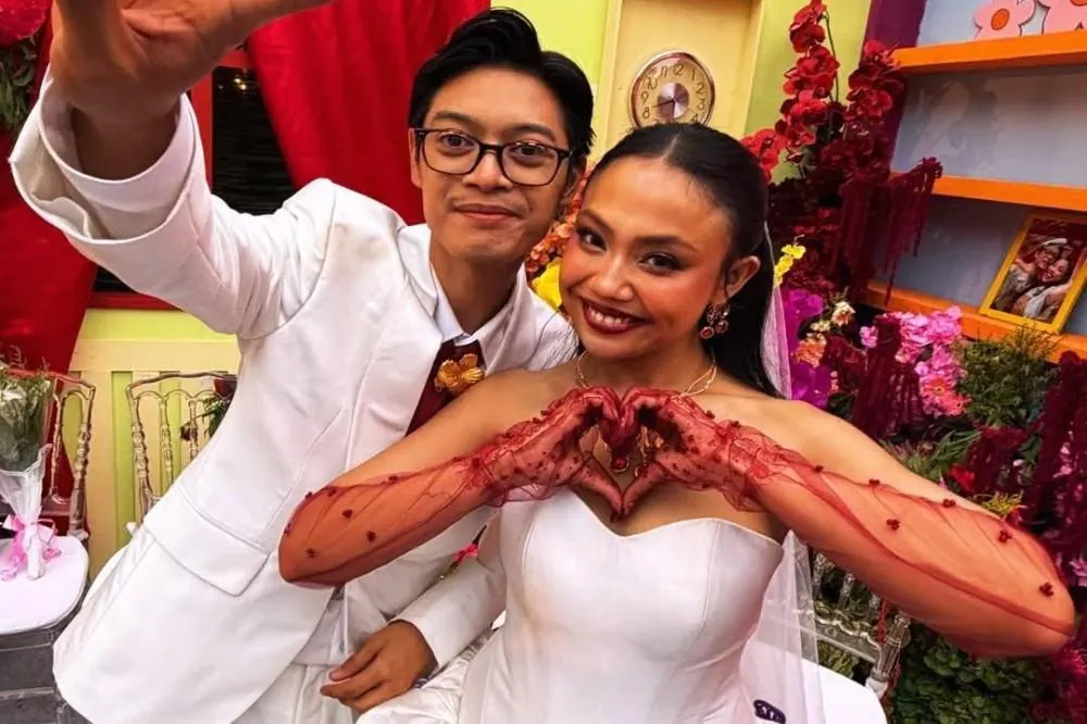 Inspirasi Gaya Pernikahan Penuh Warna yang Playful
