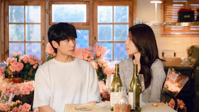 4 Drama Romantis Netflix Rating Tertinggi untuk Kamu Tonton