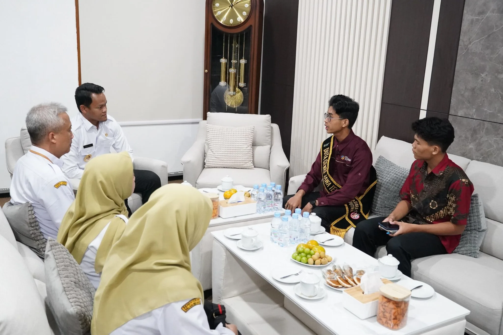 Melindungi Anak dari Risiko Digital dengan Komunikasi Terbuka