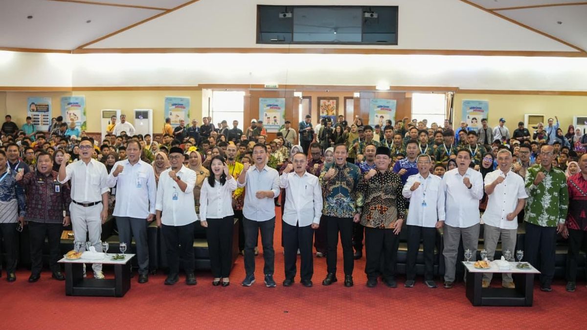 Dari Ruang Kelas ke Panggung Nasional: Psikologi dan Strategi di Balik Medali Siswa