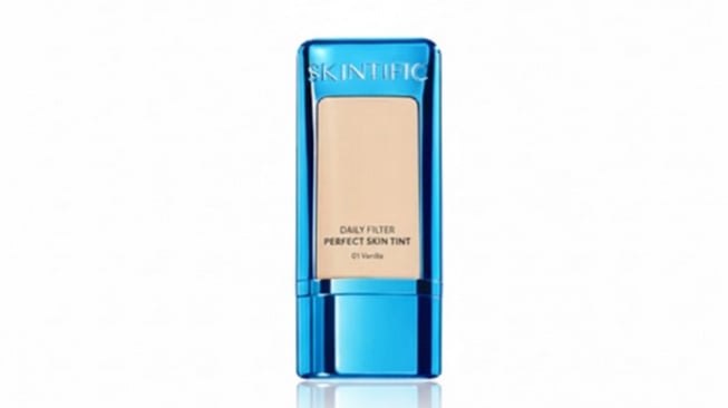 Tinted Sunscreen sebagai Base Makeup: No-Makeup Look yang Melindungi