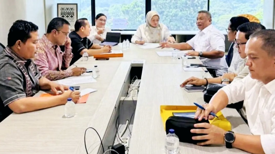 Dari Tergenang ke Tertinggal: Arah Baru Perbaikan Jalan Riau