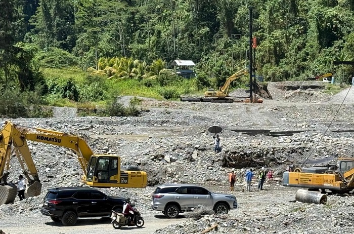 Percepatan Infrastruktur Papua: Strategi Mengikat Trans-Papua dan DOB