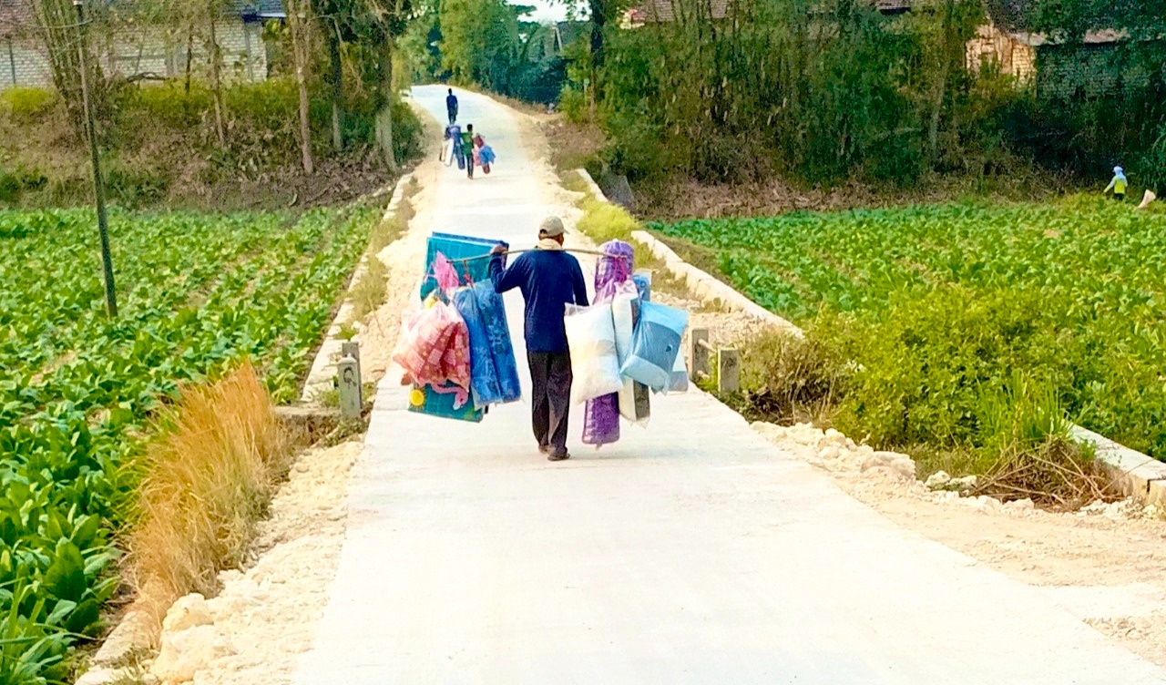 Jalan Beton TMMD Bojonegoro: Saat Akses Petani Menjadi Nadi Ekonomi Desa