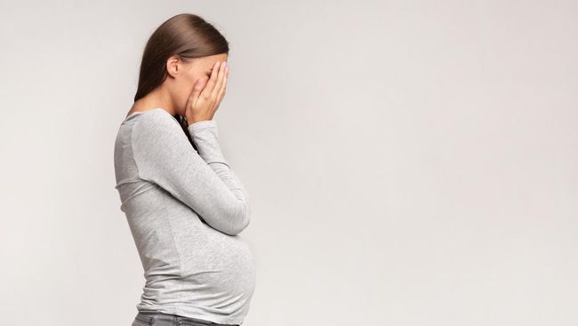 Memahami Perubahan Emosi Ibu Hamil di Setiap Trimester