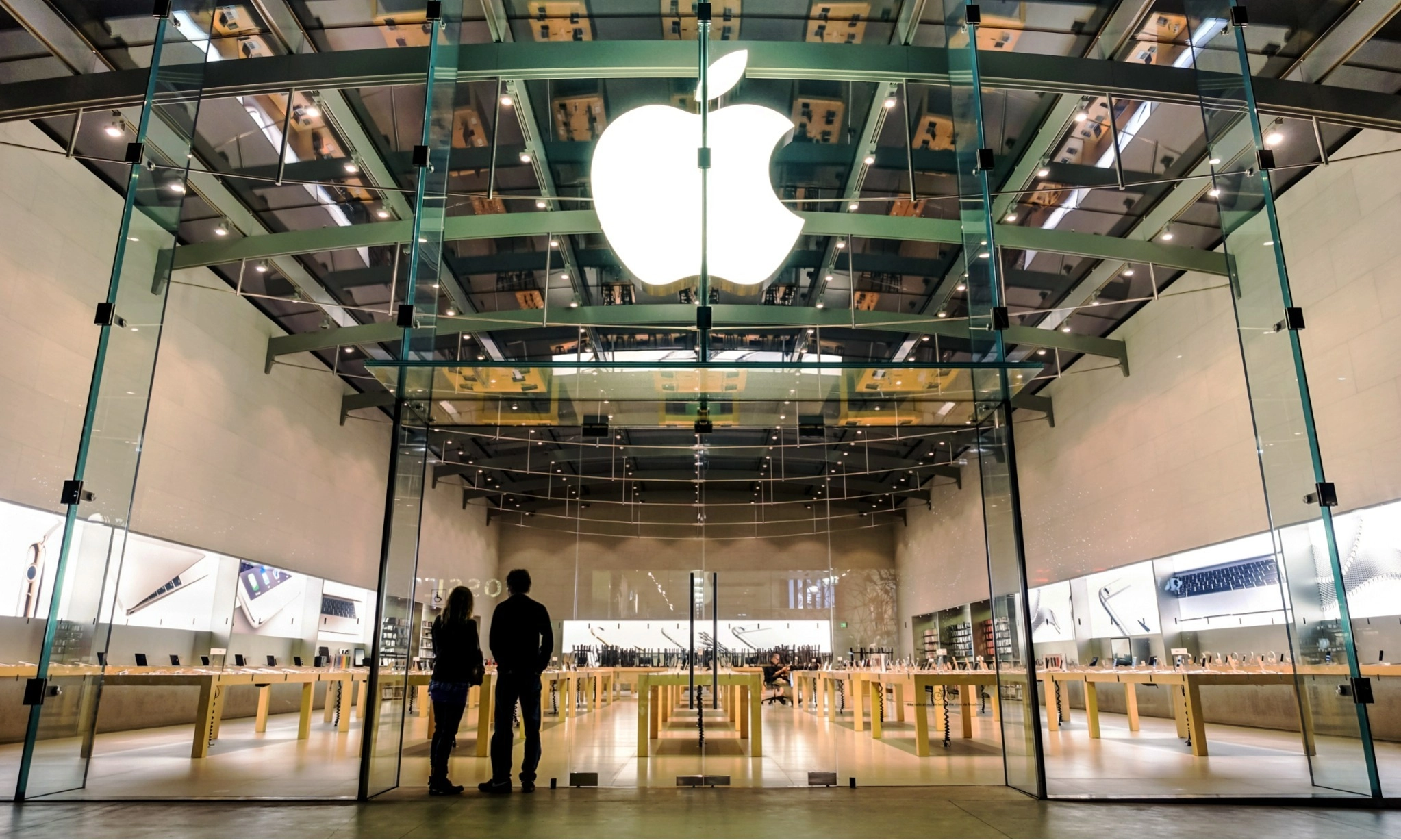 Fitur Verifikasi Keaslian Foto iPhone: Senjata Baru Melawan Gambar AI Palsu