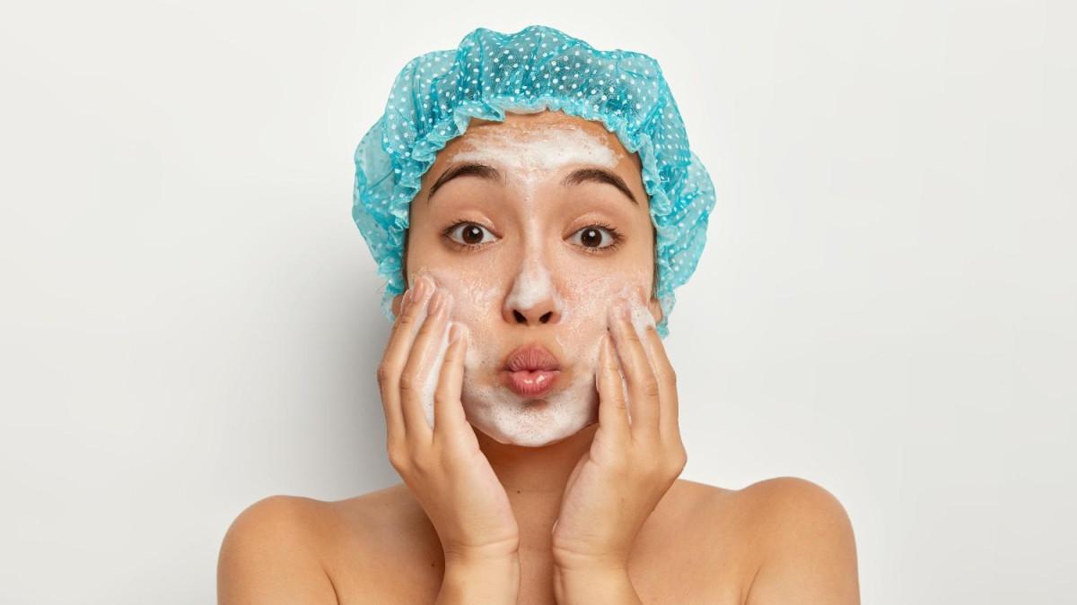 7 Kesalahan Skincare yang Membuat Kulit Sulit Membaik