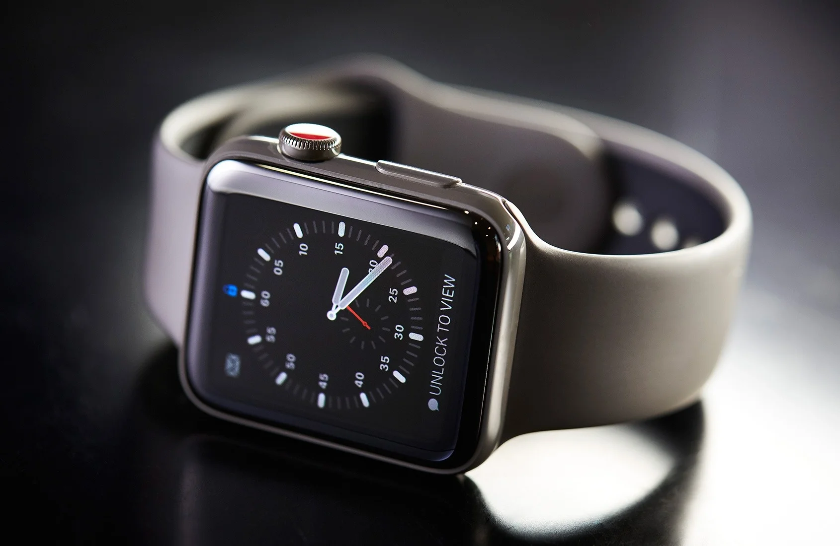 Apple Jajaki Apple Watch Tanpa Layar untuk Mengalahkan Cincin Pintar