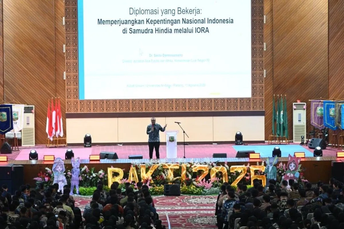 Kepemimpinan IORA: Diplomasi Maritim dan Investasi Daerah