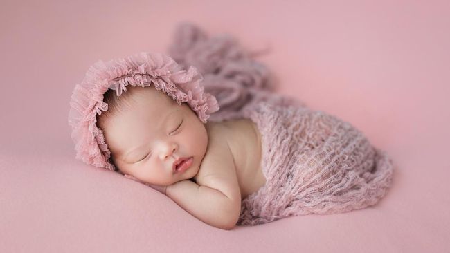 Panduan Lengkap Dokumen Bayi Baru Lahir: Akta, BPJS, dan KK