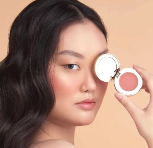 Lip Serum Peptide untuk Bibir Kering: Panduan Memilih Formula Paling Ampuh