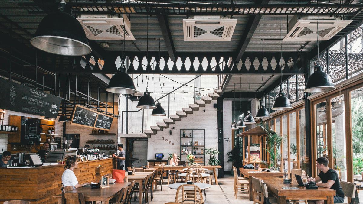 Mengapa Bekerja di Cafe Bisa Memacu Kreativitas dan Fokus