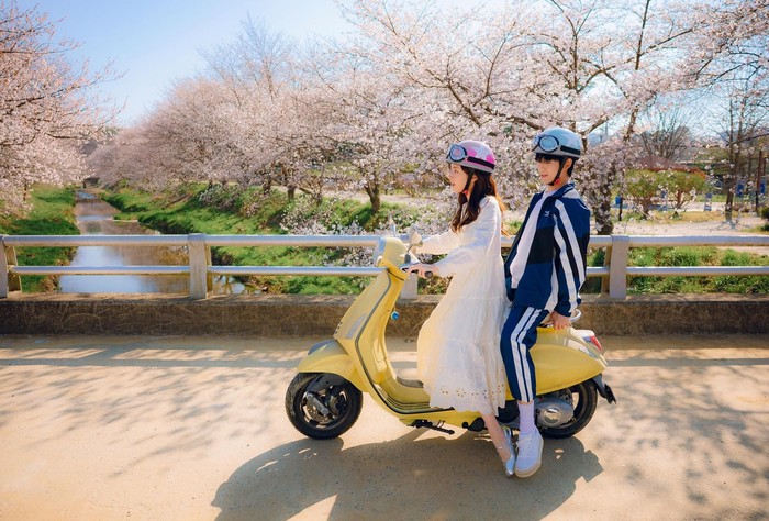 Chemistry Jung Hae In dan Ha Young di Our Sticky Love