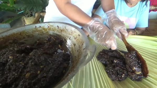 Dodol Tradisional: Menjaga Warisan Rasa dengan Bahan Asli