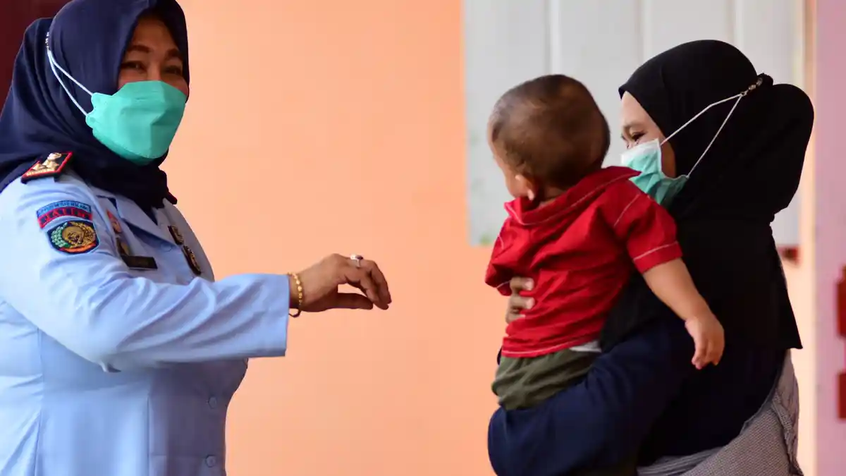 Bayi Langsung Jalan atau Belum Bisa Jalan di 9 Bulan: Kapan Harus Khawatir?